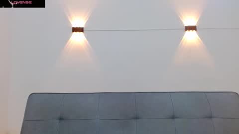 john_ssnow29 online show from October 22, 12:40 pm