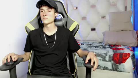 johnny_cagee online show from September 21, 4:05 am