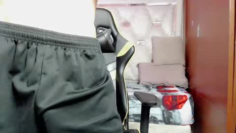 johnny_cagee online show from October 15, 6:05 am