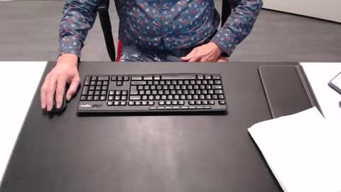 Johnny Walker13 online show from December 18, 3:44 pm