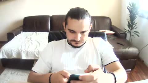 johnnybravovici online show from July 11, 11:57 am