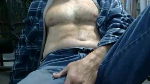 johnstrong online show from November 11, 3:47 pm