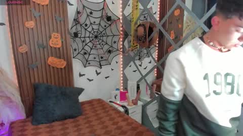 joji_spencer online show from November 2, 4:01 am