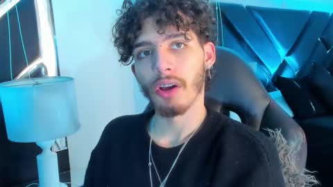 jojobraando online show from December 4, 2:49 pm