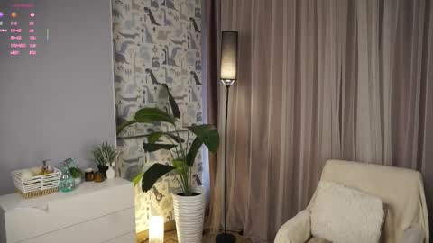 Aurora online show from March 28, 8:27 am