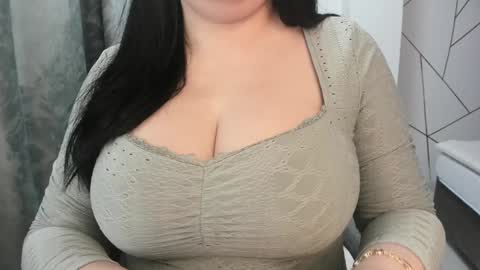 Jolene online show from January 9, 10:41 am