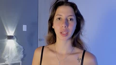 jolie_lov online show from October 11, 6:11 pm