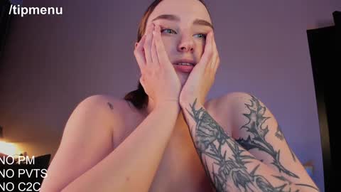 Jolie  My snapchat got deleted. If you were subscribed dm me my former username or scroll down and click on snapchat media online show from December 28, 4:52 pm