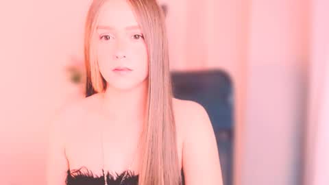 ArianaJoliiee online show from November 11, 11:40 pm