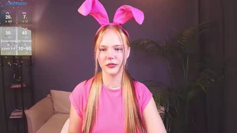 Polly  online show from November 1, 8:24 am