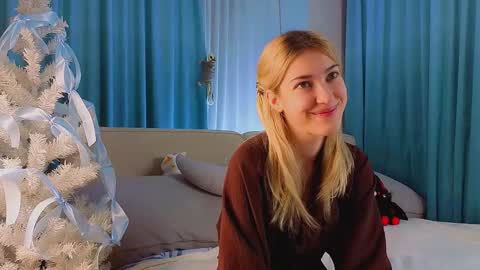 Viola online show from December 20, 11:39 am