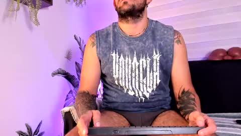 Jonathan RiversNew online show from January 18, 2:09 am