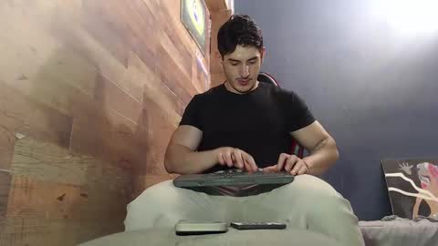 jonathancast08 online show from March 16, 12:25 am