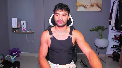 JordanRossie online show from April 9, 2:56 pm