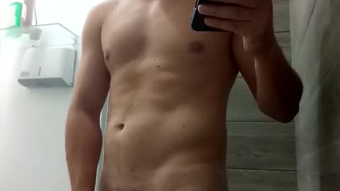 jorgelatino1919 online show from March 23, 2:49 am