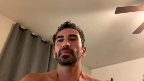 josemcmin online show from April 4, 3:35 am