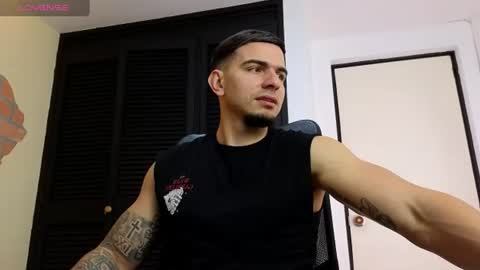 josh_miller01 online show from July 10, 2:00 pm