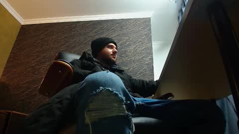 JoshKnight online show from December 14, 5:57 am