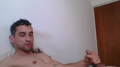 Snapshot of jovenvergonguapo09 chatting on October 25, 6:08 pm Van Helsing online show from October 25, 6:08 pm