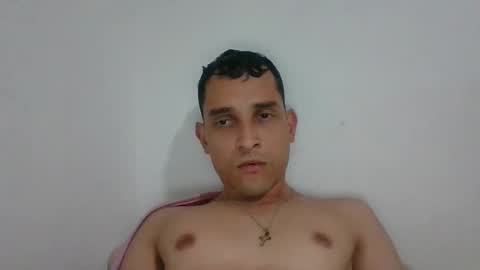 Snapshot of jovenvergonguapo09 chatting on October 20, 2:38 am Van Helsing online show from October 20, 2:38 am