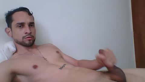 Snapshot of jovenvergonguapo09 chatting on March 7, 4:33 pm Van Helsing online show from March 7, 4:33 pm