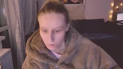 joy_keys online show from February 18, 4:03 pm