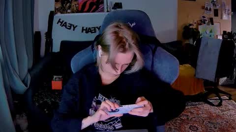 joy_keys online show from November 20, 1:59 am