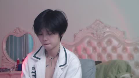 joycekay online show from June 6, 5:35 am