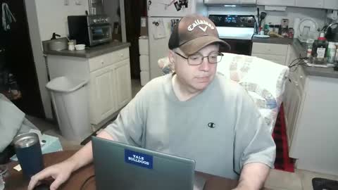 Snapshot of jpmel99 chatting on January 14, 7:17 am jpmel99 online show from January 14, 7:17 am