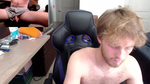 jrsmith005 online show from December 10, 9:54 pm