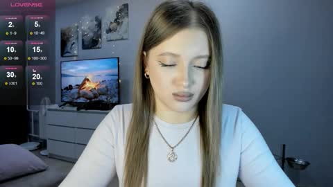 Julia and Julia online show from October 24, 7:25 pm