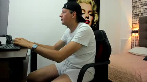 JUAN  online show from April 1, 11:33 am