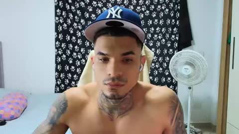 juan_gomez_1 online show from November 14, 12:35 am