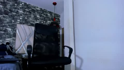 juan_jsmith online show from December 1, 7:23 pm