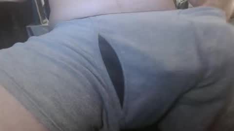 Snapshot of juan_richard chatting on October 28, 12:33 am juan_richard online show from October 28, 12:33 am