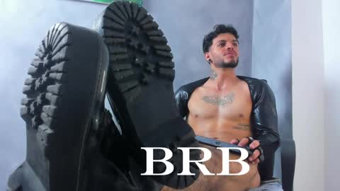 Juan Esteban online show from April 7, 2:35 am