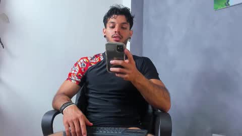 Juan Esteban online show from February 10, 12:52 pm