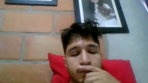 Snapshot of juanc23_371 chatting on December 28, 2:42 pm juanc23_371 online show from December 28, 2:42 pm