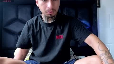 juancamilo66_ online show from April 15, 3:48 pm