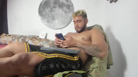 Juanes online show from March 29, 2:02 am