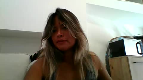 Snapshot of juanita_cw chatting on October 10, 3:29 pm juanita_cw online show from October 10, 3:29 pm