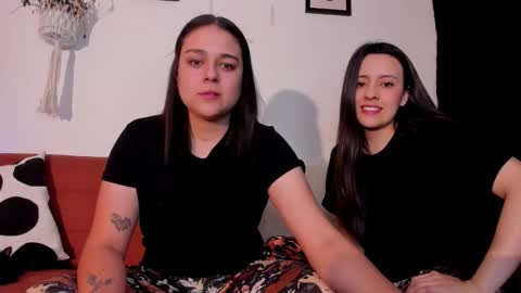 juanitaaa_ online show from March 1, 1:32 am