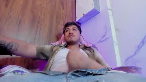 JUAN  online show from February 3, 5:28 pm