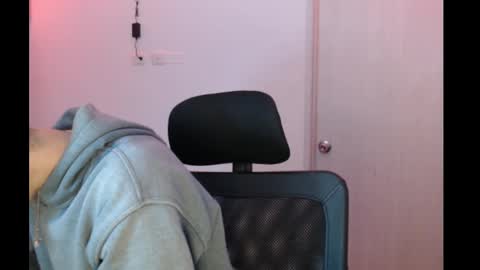 juanmres online show from November 26, 5:16 am