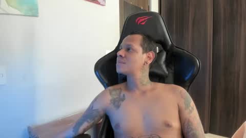 juanpt69 online show from December 25, 2:56 pm