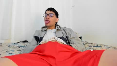 juansuarez204 online show from February 2, 1:47 am