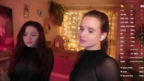 Juelz  online show from December 19, 12:13 am