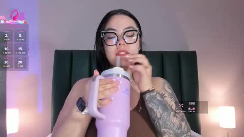 Juicy online show from March 3, 11:17 am