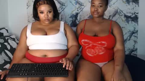 juicyjasminx online show from April 4, 6:48 pm
