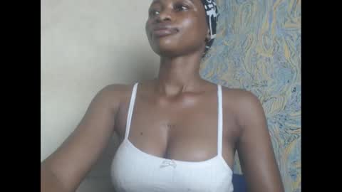 juicypiexx online show from March 12, 11:22 pm